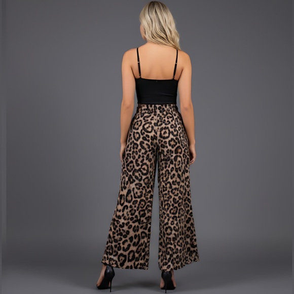 Leopard Print Wide Leg Pants - Picture 4 of 6